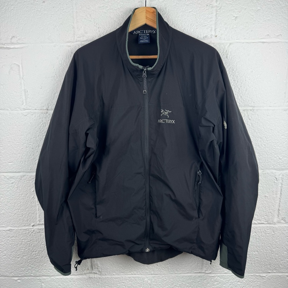 Arc’teryx Windstopper Softshell Jacket Men’s Large Black Lightweight Tech Shell